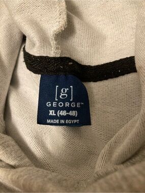 George Men’s Hooded Sweatshirt in Light Gray